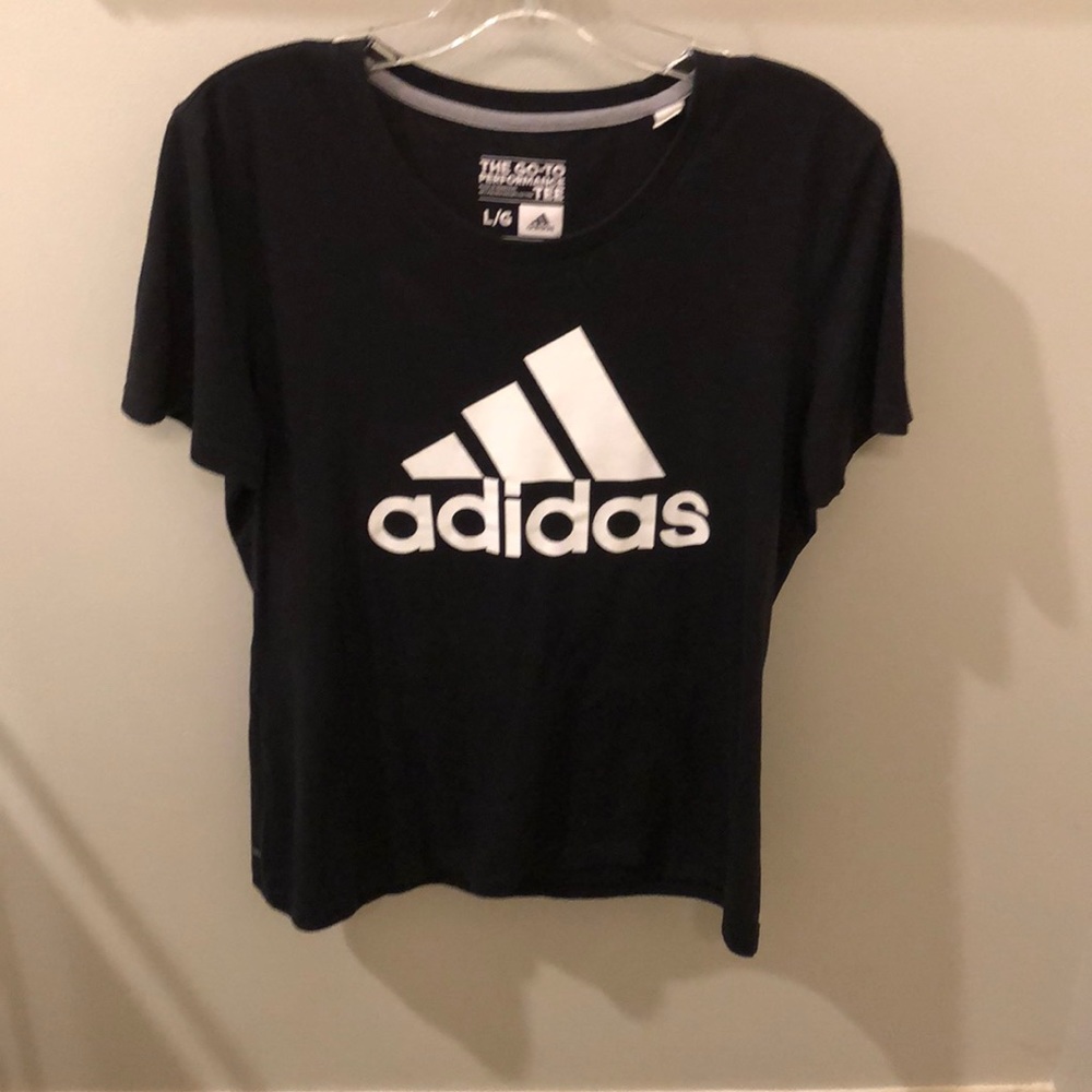 Adidas top